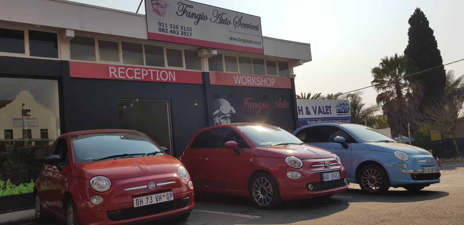 Fiat 500 cars outside Fangio Auto Service Randburg workshop