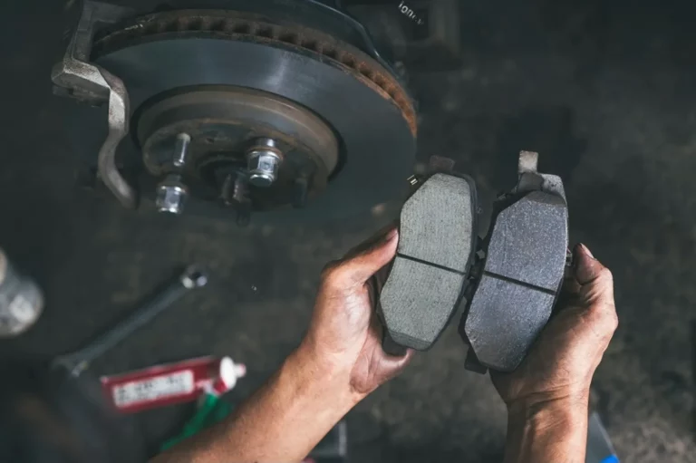 Worn Brake Pads: The Signs, and What Is Not the Pads